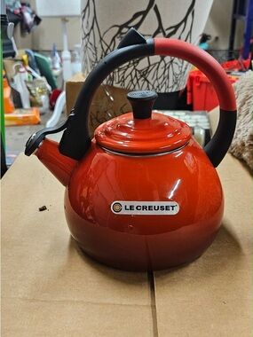 Le Creuset Orange-Red Enamel Tea Kettle with Black Handle
